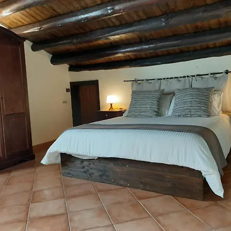 Attico San Domenico بيت ضيافة *